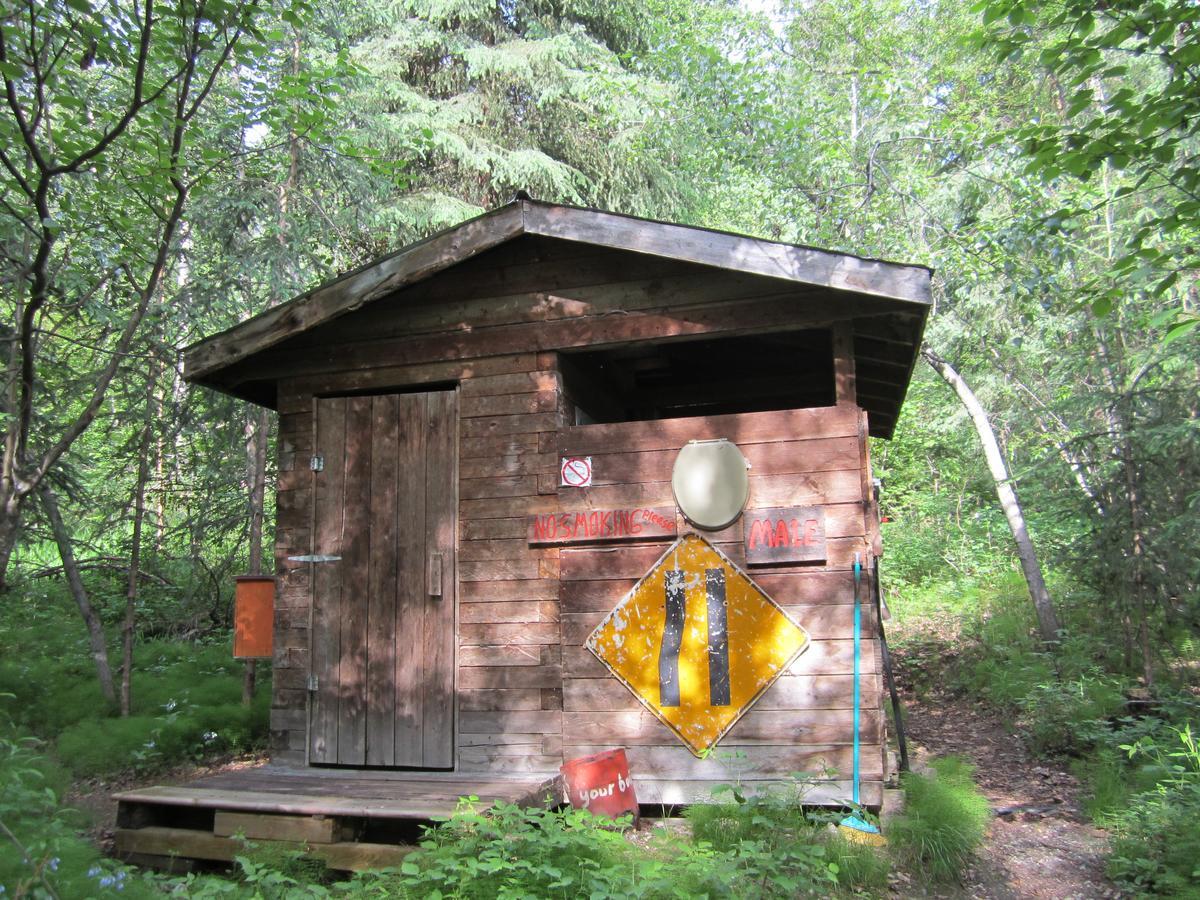 Dawson City River Hostel Экстерьер фото