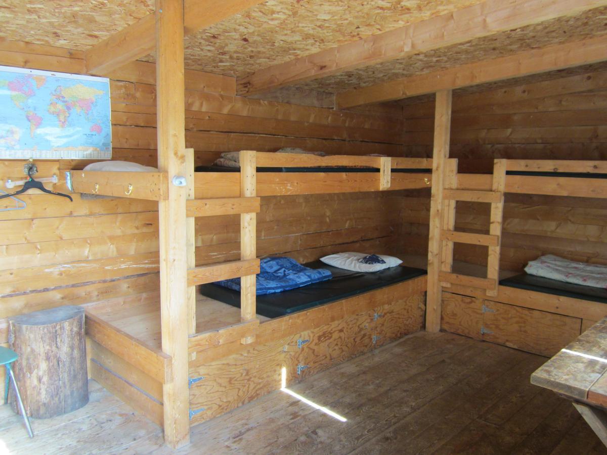 Dawson City River Hostel Экстерьер фото